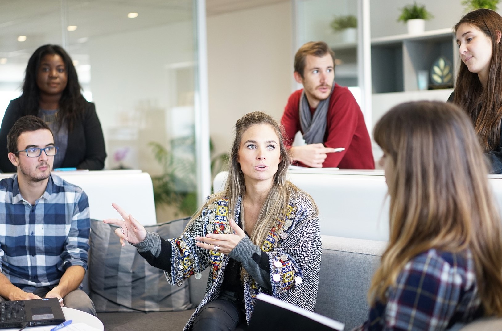 EVERYONE COMMUNICATES, FEW CONNECT
